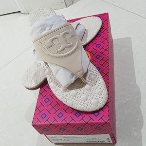 New In Box Tory Burch Fleming Flat Thong